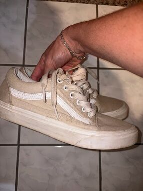 Vans Old Skool Low Top Sneakers in Beige and White